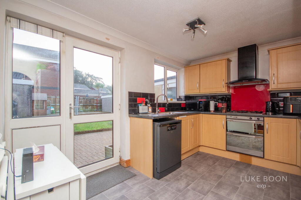Canefields Avenue, Plympton, PL7 1XH photo 4