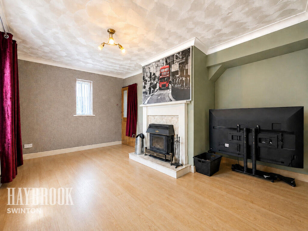 House in Rotherham, Kilnhurst - View 5