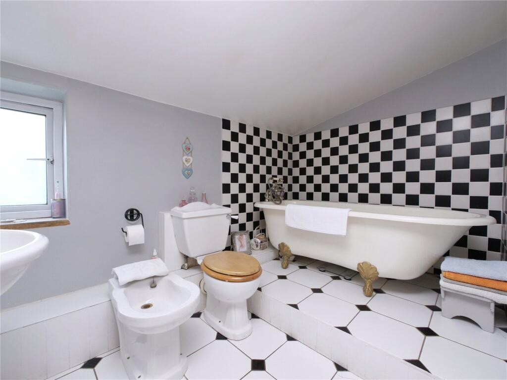 Additional image 14 of A Charming Country House With Gardens & Garage in Leigh upon Mendip