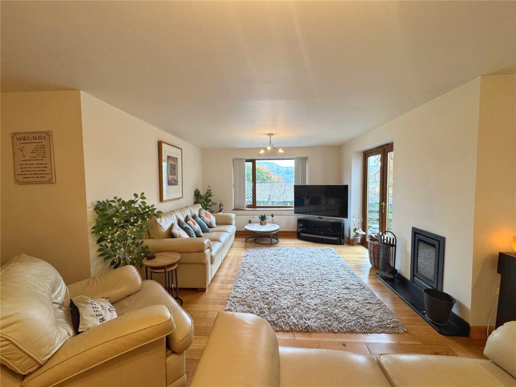 Heightside Avenue, Rawtenstall, Rossendale, BB4 photo 2