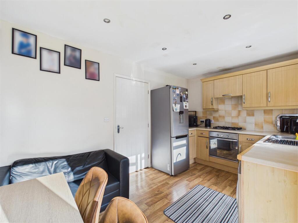 House in Ingleby Barwick, Stockton-on-Tees - View 4