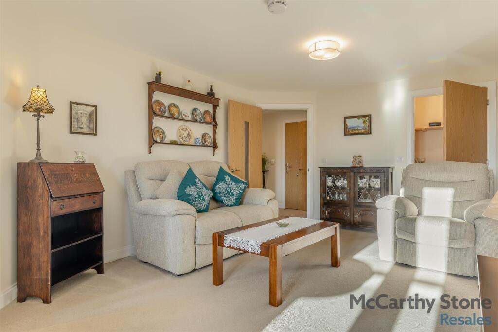 Apartment in Sheffield, Stannington, Bradfield - View 3