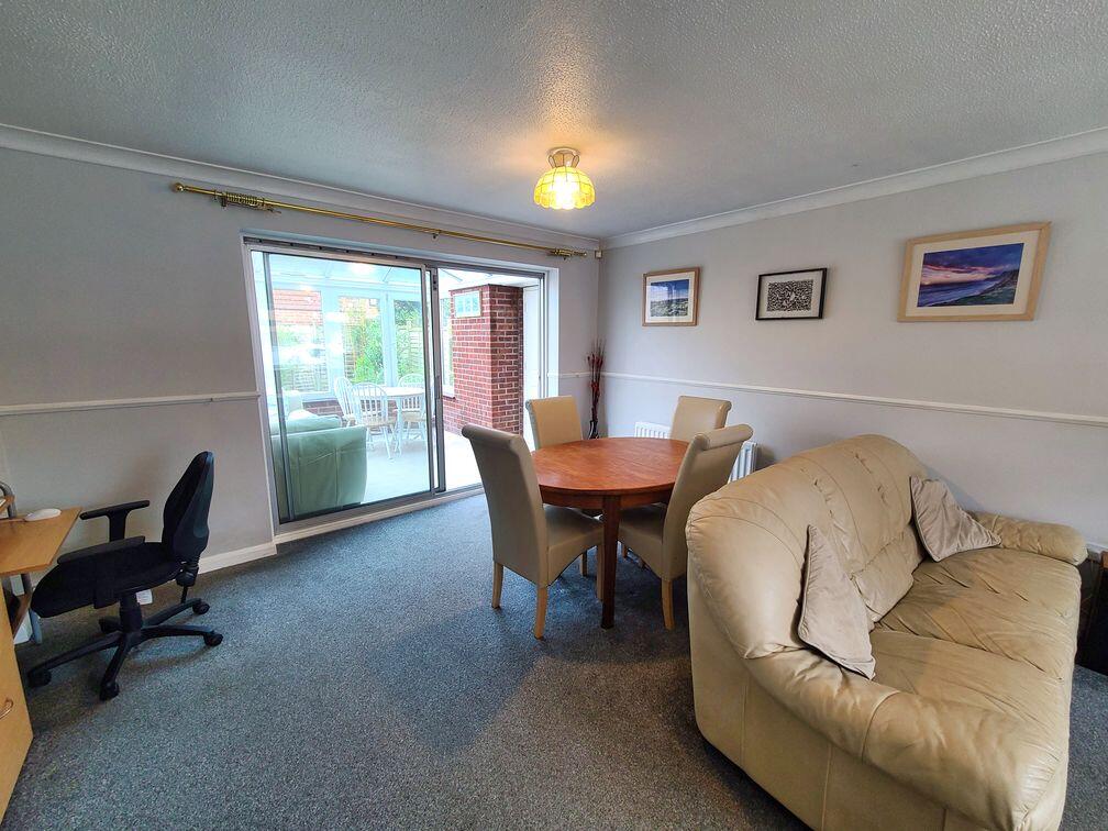 Roundhouse Drive, Totton, SO40 7EU photo 4