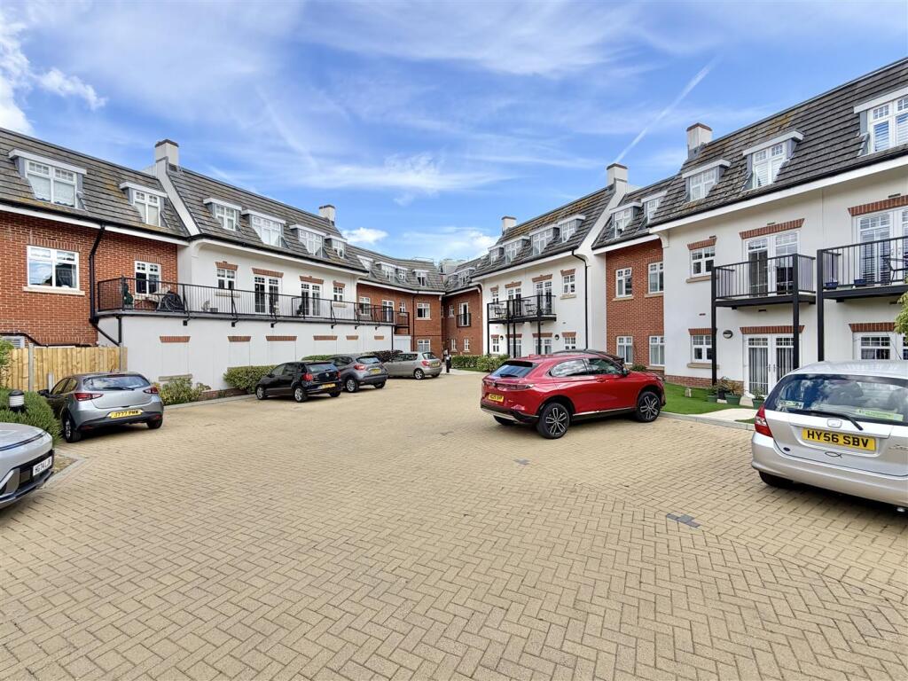 Main image of property: Tuckton Road, Bournemouth