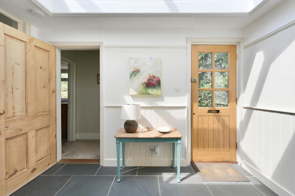 House in Ashford, Wittersham - More