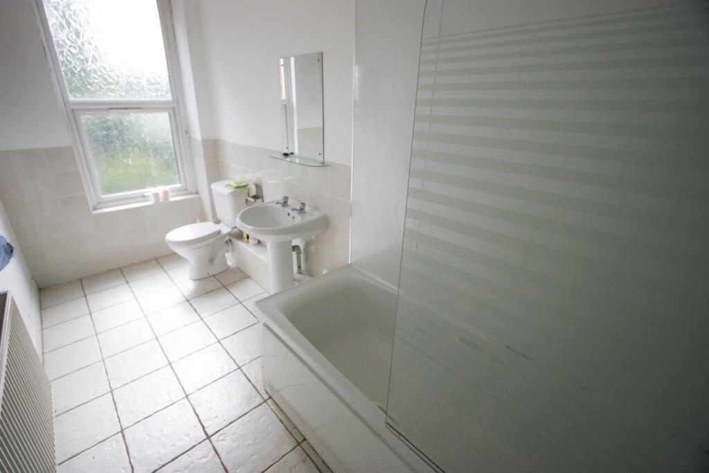House in Leeds - View 3