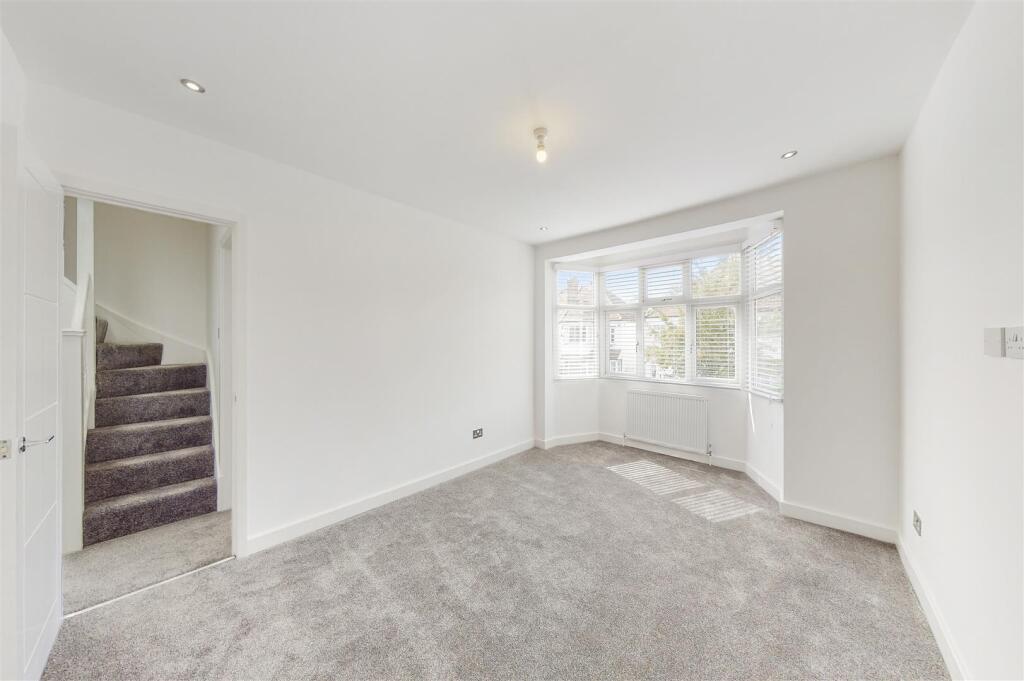House in Harrow - View 3