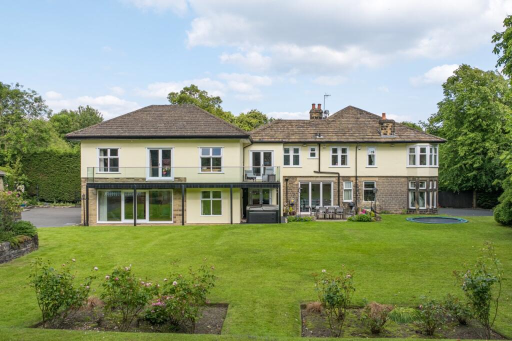 Main image of property: Leeds Road, Idle, Bradford, West Yorkshire, BD10