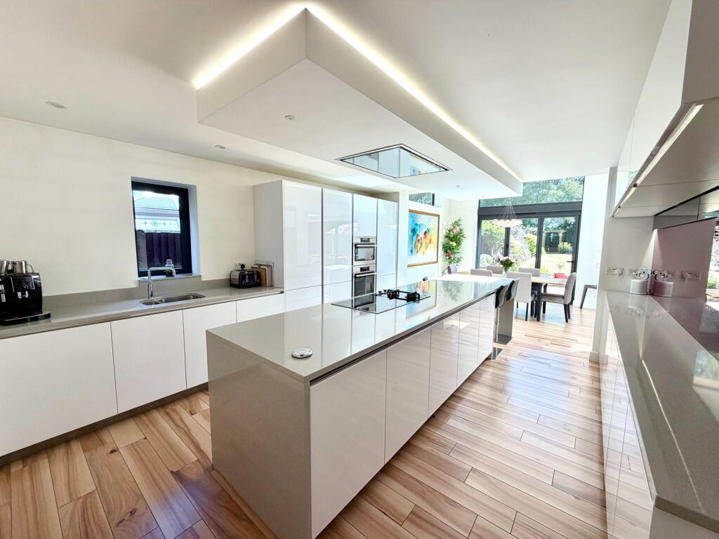 A Show Home Condition Property With An Amazing Open Plan Extension In Wigmore!! photo 4