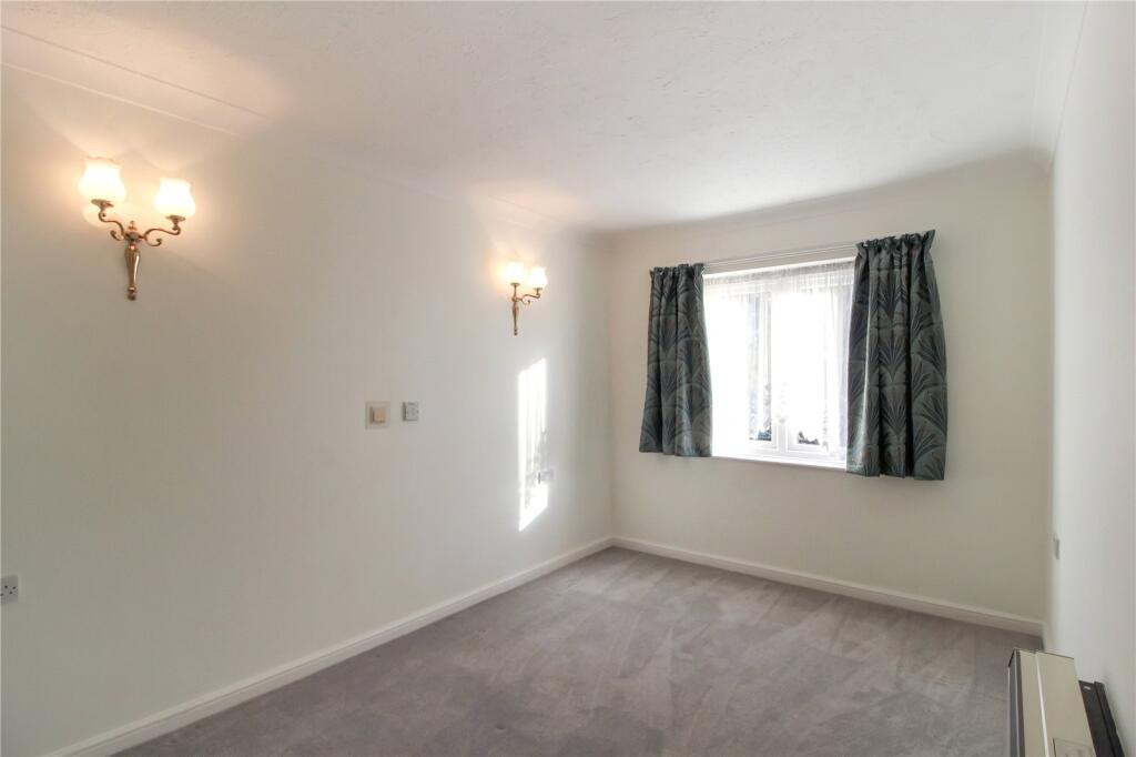 Orchard Mead, Eastwood Road North, Leigh-on-Sea, SS9 photo 4