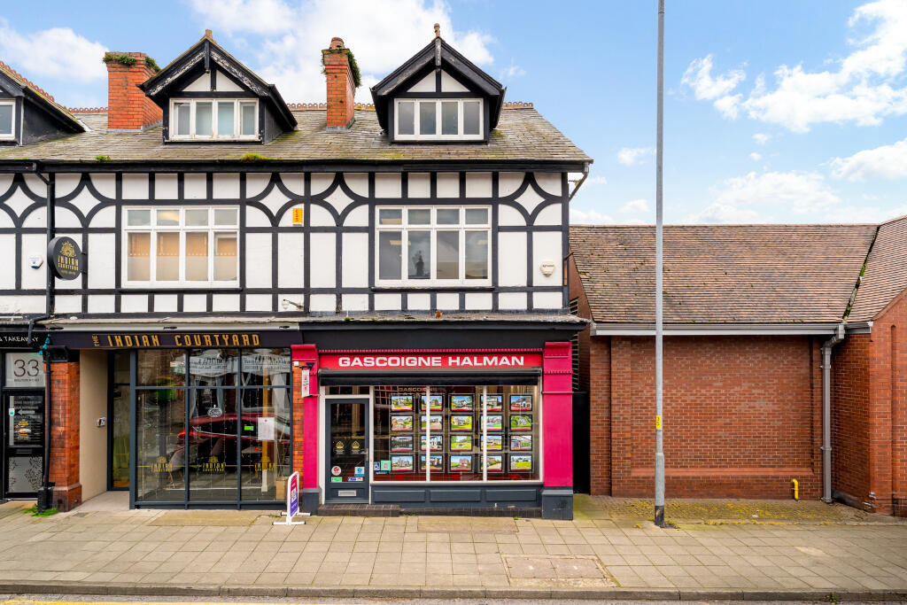 Main image of property: 29 WALTON ROAD, STOCKTON HEATH, WARRINGTON, WA4 6NJ