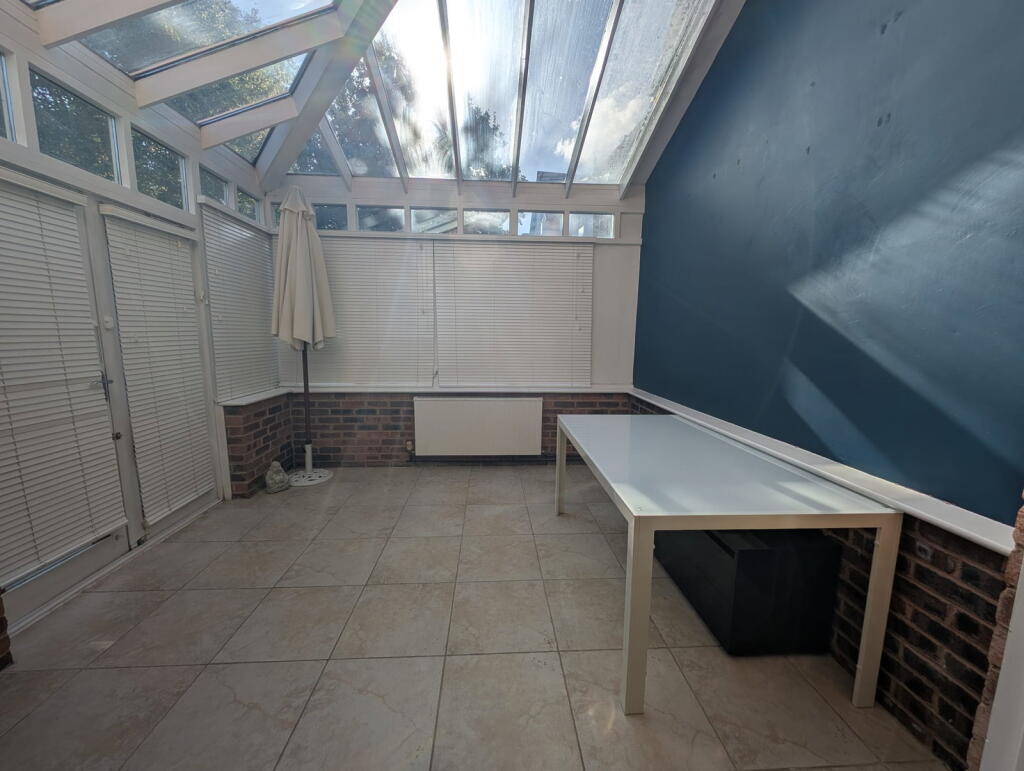 Apartment in Birmingham, Acocks Green - View 4