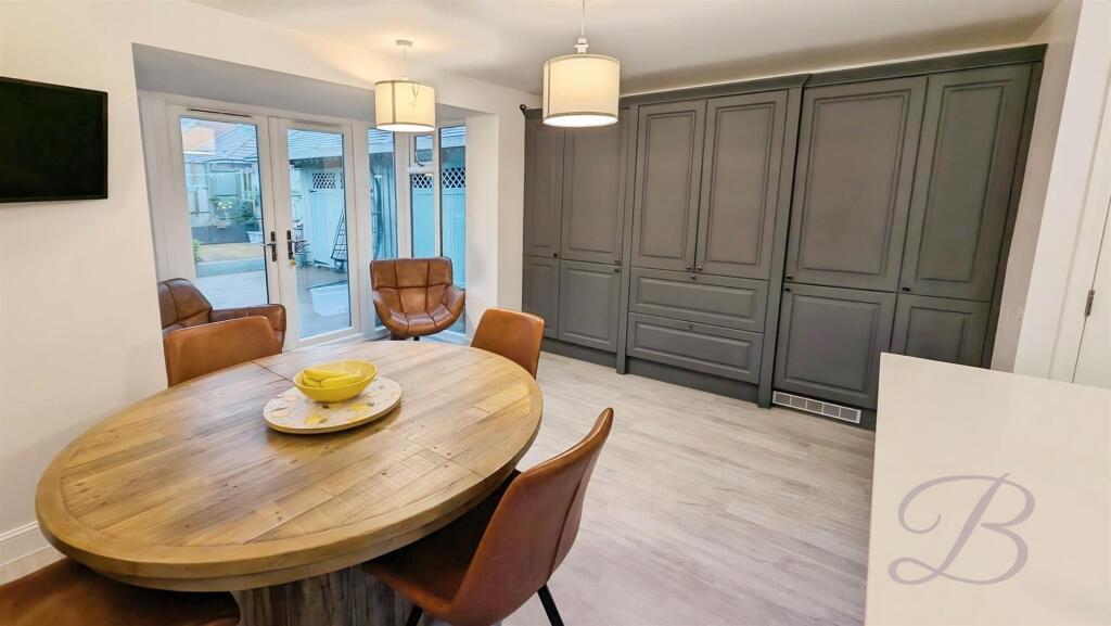 House in Newark and Sherwood, Edwinstowe - View 4