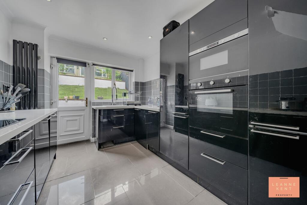 House in Abertridwr, Aber Valley - View 4