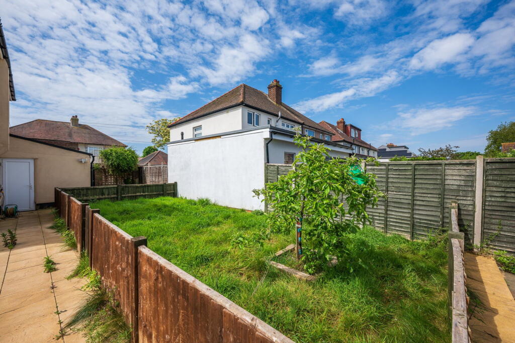 House in Sidcup, Longlands - View 5