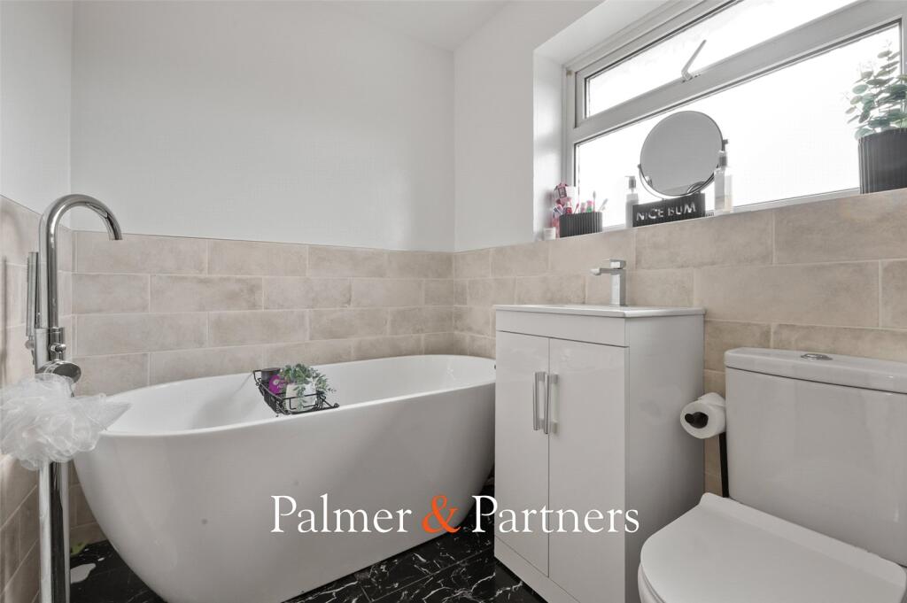 House in Colchester, Wivenhoe - View 3