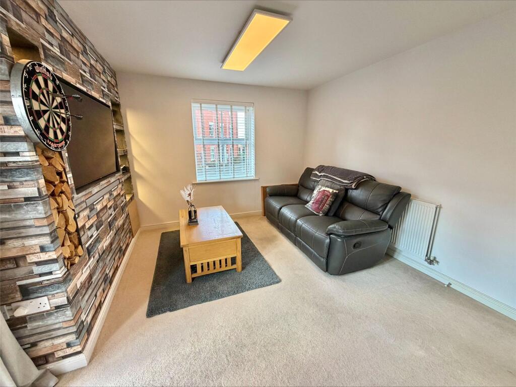 Apartment in Blunsdon St Andrew, Redhouse, St. Andrews - View 4