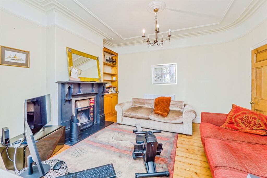 House in Cardiff, Penylan - View 4