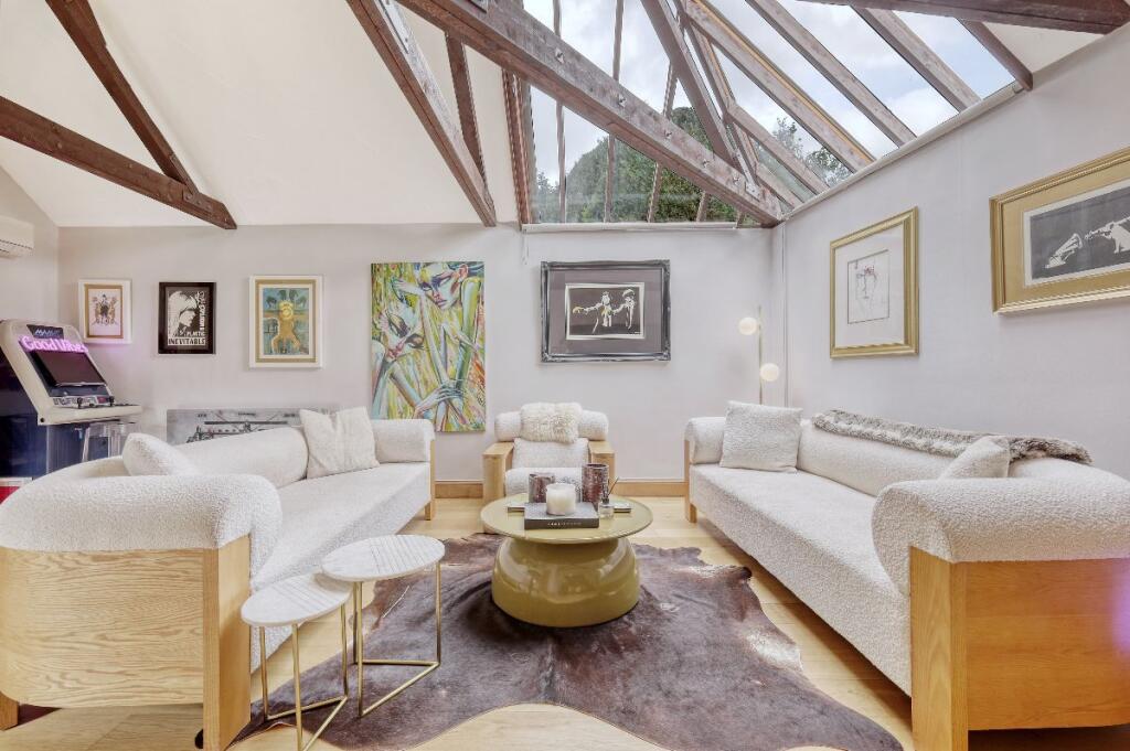 4-bed detached on Granary Barn, Church Lane, Upminster, £1,500,000