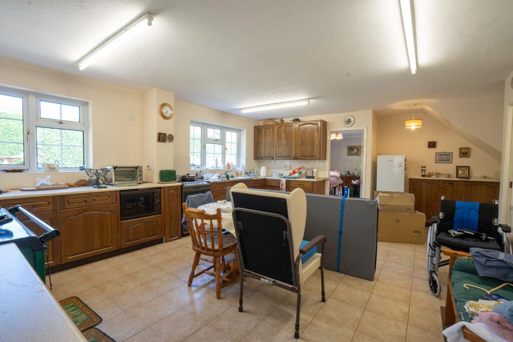House in Solihull, Monkspath - View 4