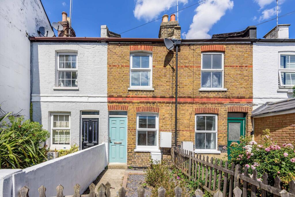 Main image of property: Clewer Fields, Windsor, SL4