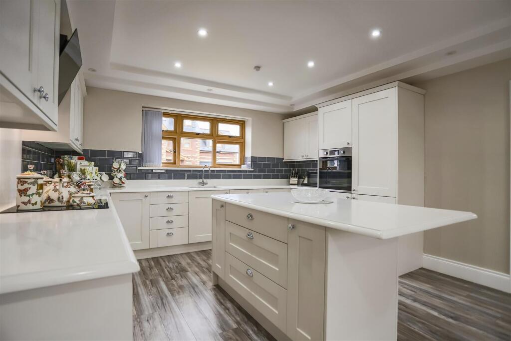 Oxcliffe Road, Heaton With Oxcliffe image 2