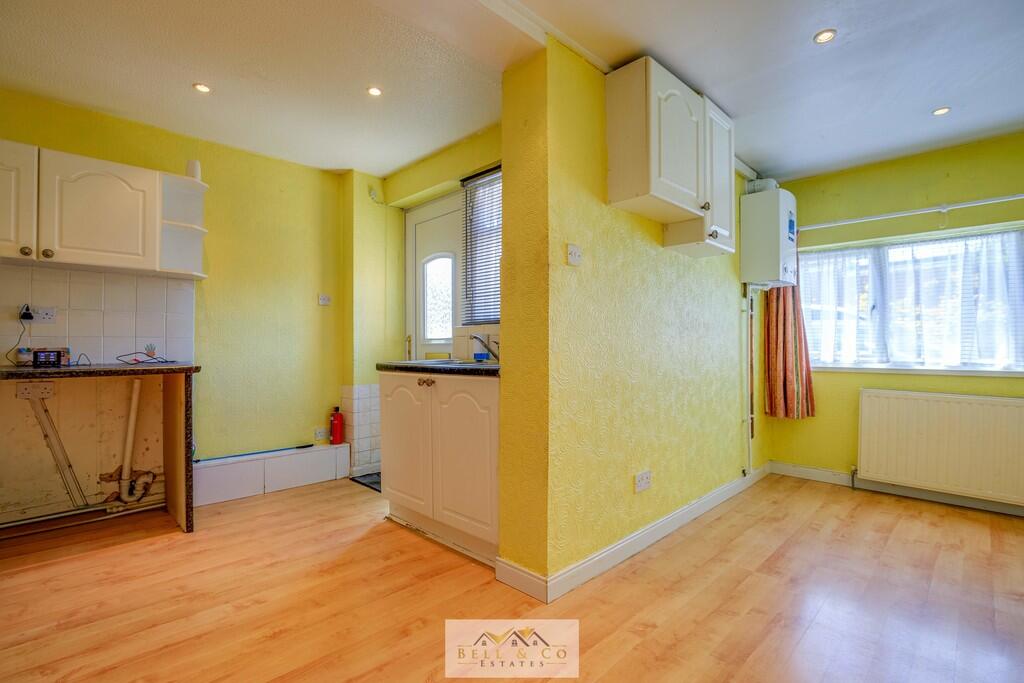 Hurlfield Road, Sheffield, Sheffield photo 4
