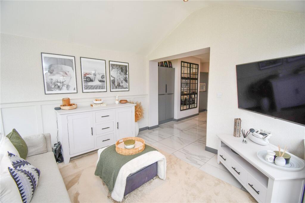 House in Ellesmere Port, Rossmore Estate - View 5