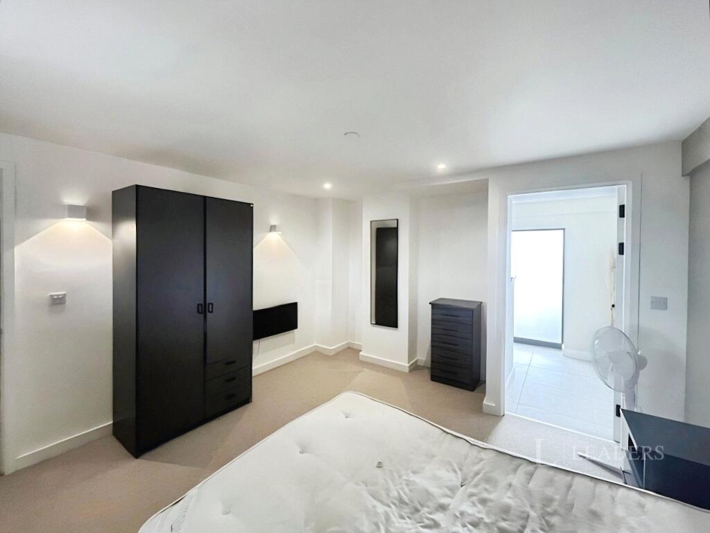 3 bedroom flat for rent