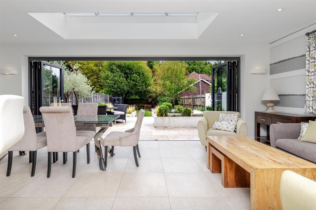 House in St Albans, Lancaster Grange, St Stephen - More