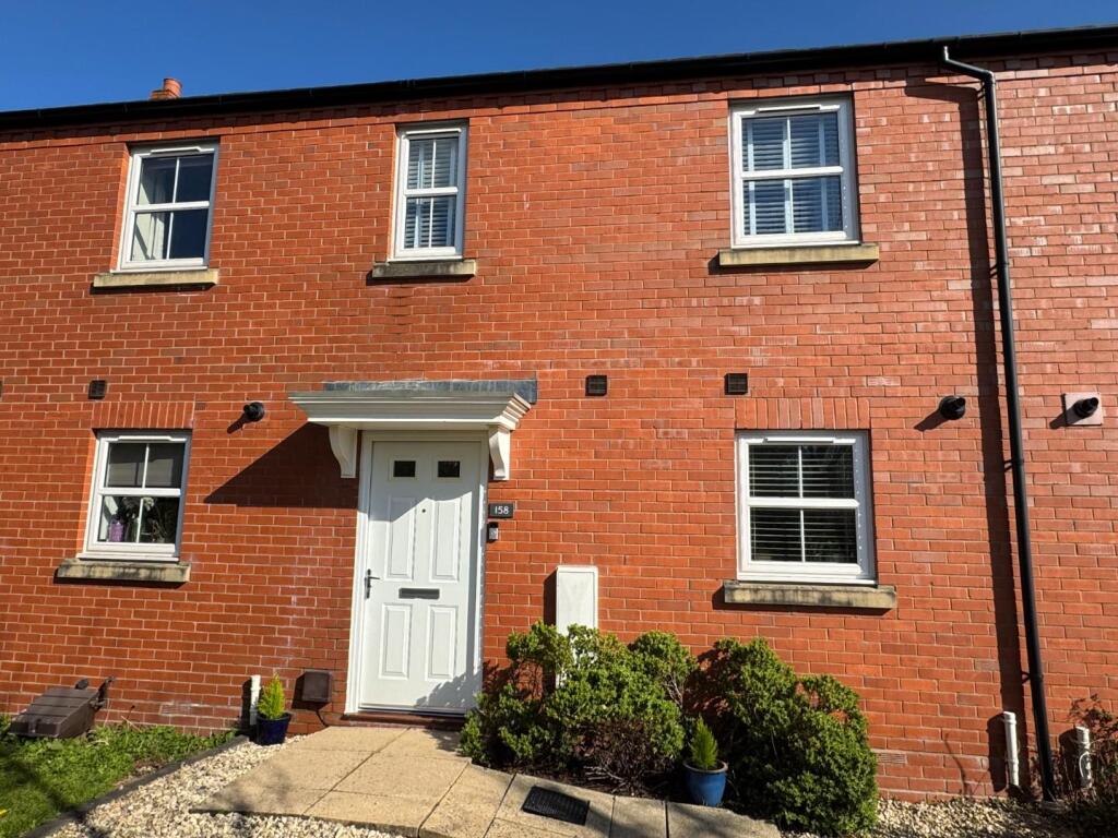 2-bed terraced on Bishopton Lane, Bishopton, Stratford-upon-Avon, £285,000