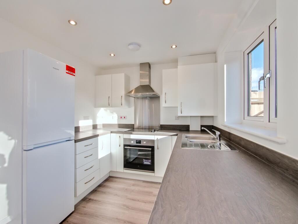 House in Catbrain, Cribbs Triangle, Almondsbury - View 4