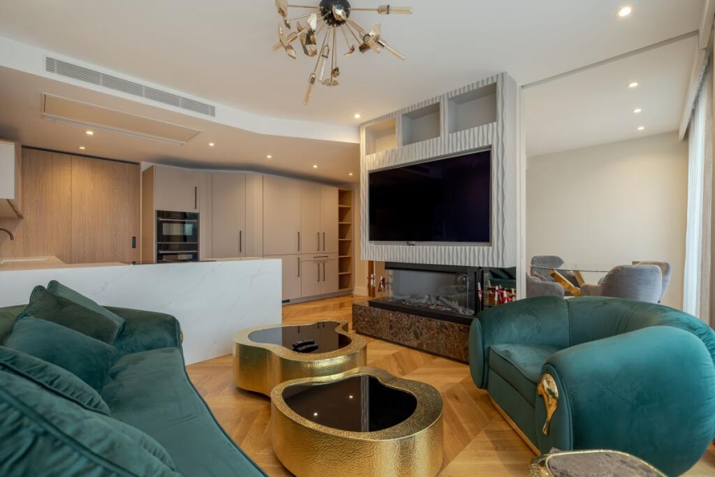 Main image of property: Peninsula Apartments Paddington W2