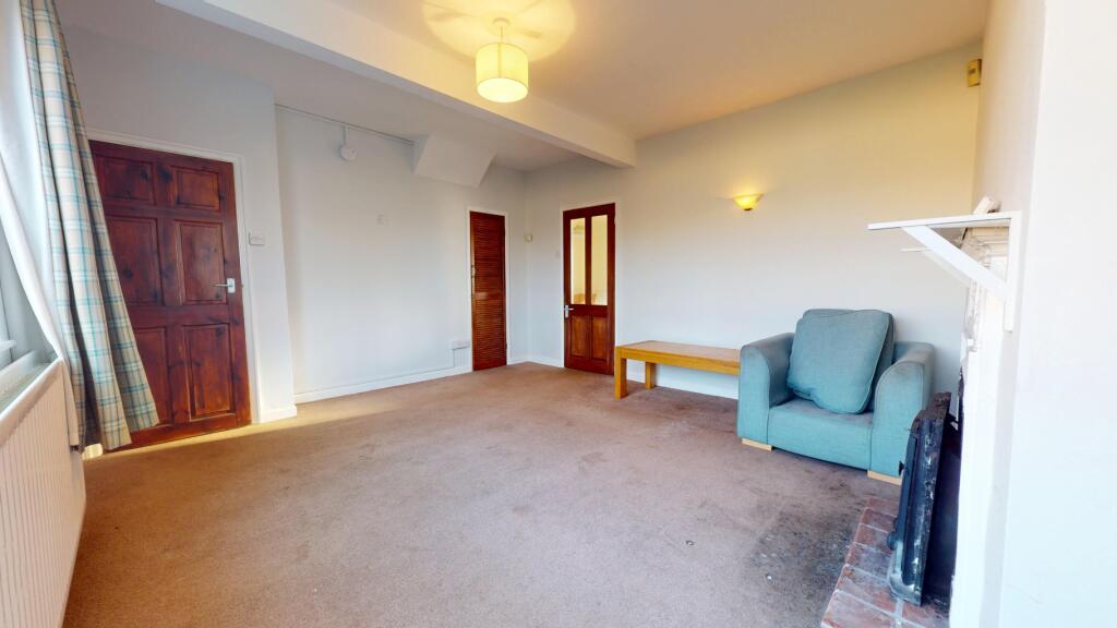 Golf Links Cottage, Mill Lane, Wellington, Telford, Shropshire, TF1 1PT photo 3