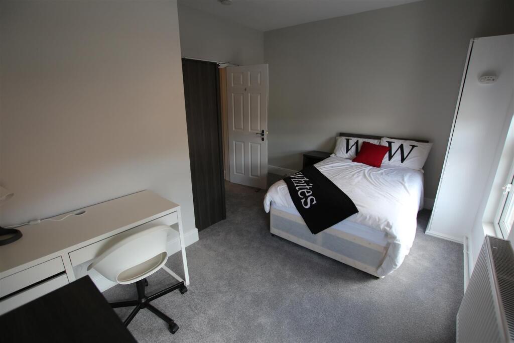 House in Northampton, Phippsville - View 2