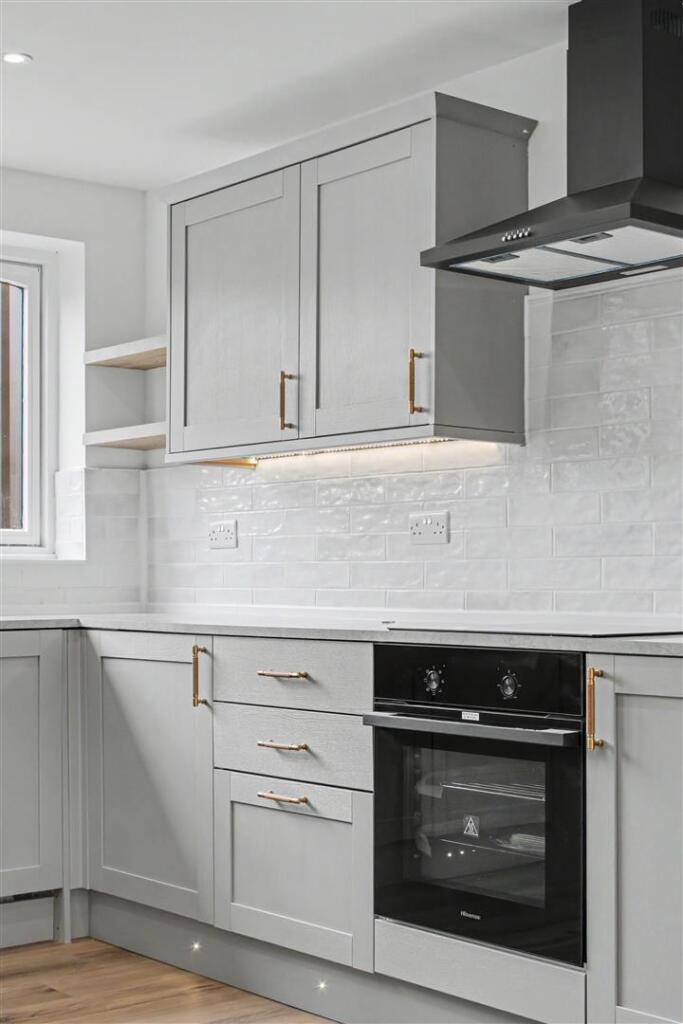 A Beautifully Finished Home Offering Modern Living on Popes Lane, Terrington St Clement PE34 - More