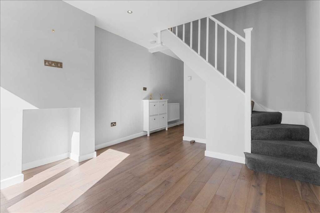 House in London, Upper Tooting, Furzedown - View 3