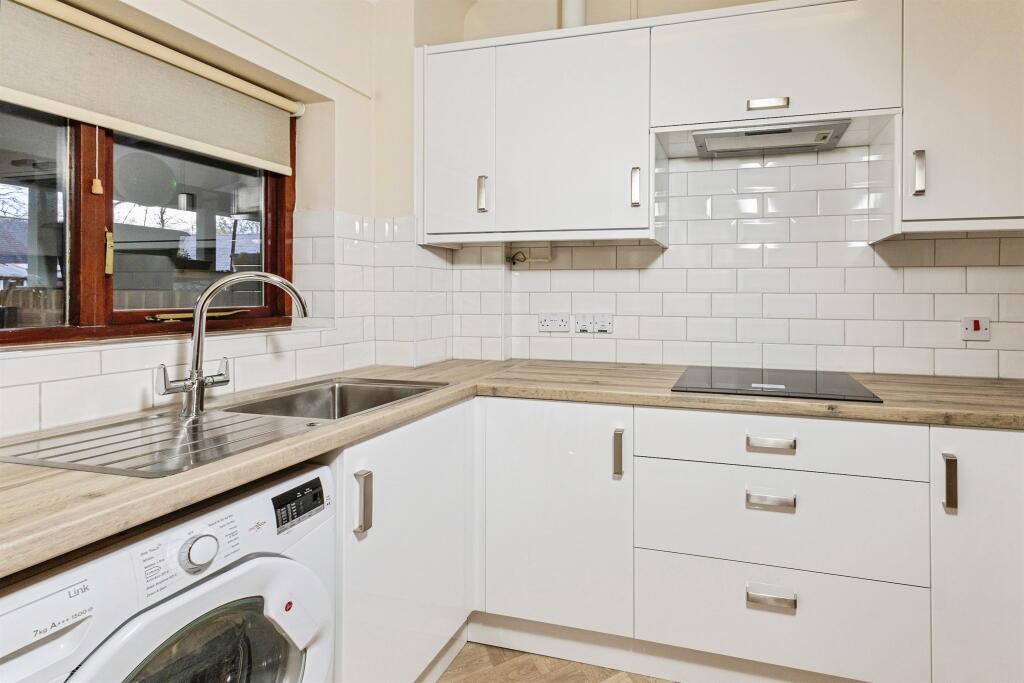 Apartment in Reading - View 3
