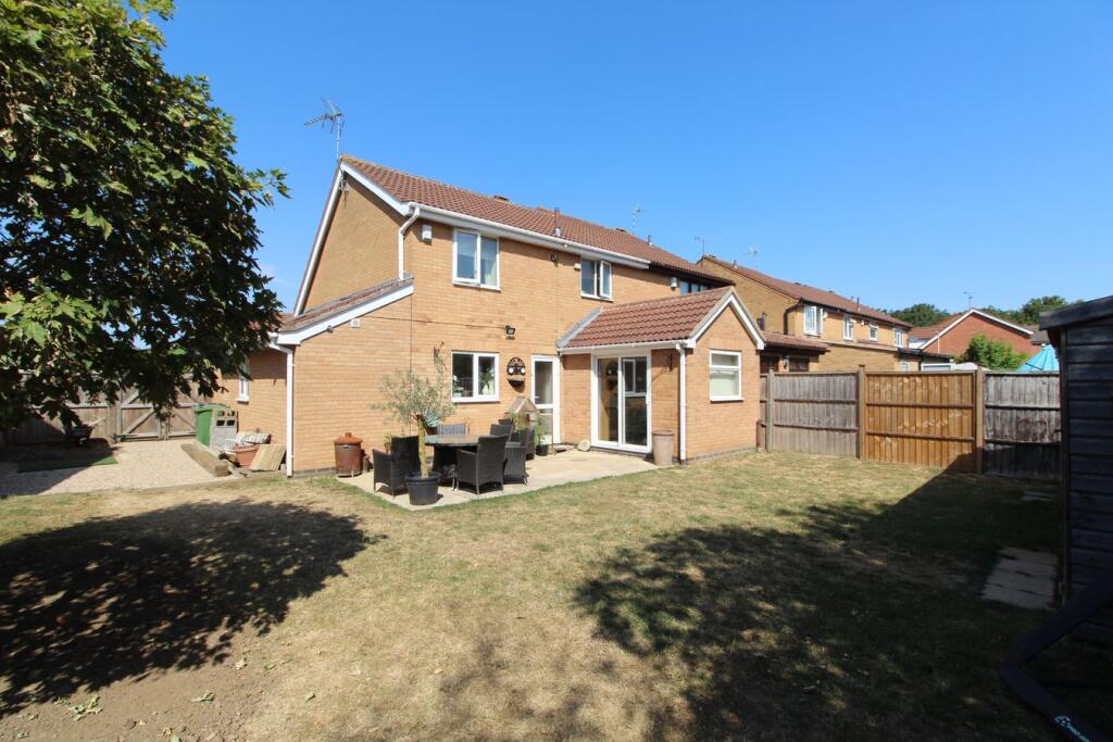 House in Whetstone - View 2