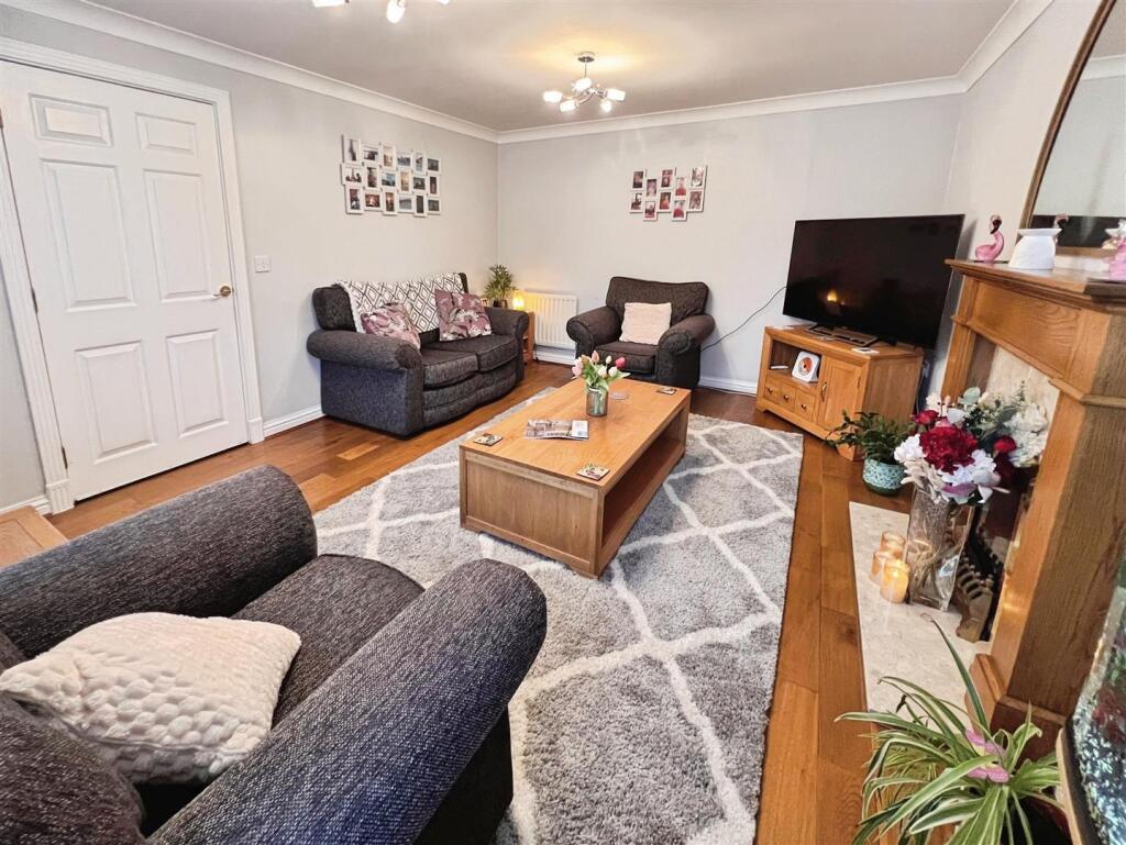 Navigation Drive, Glen Parva, Leicester photo 3