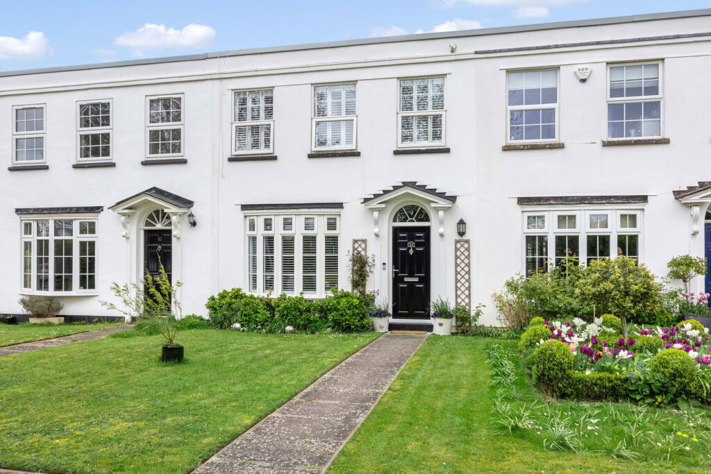 Main image of property: Naunton Park Close, Cheltenham, GL53 7DL