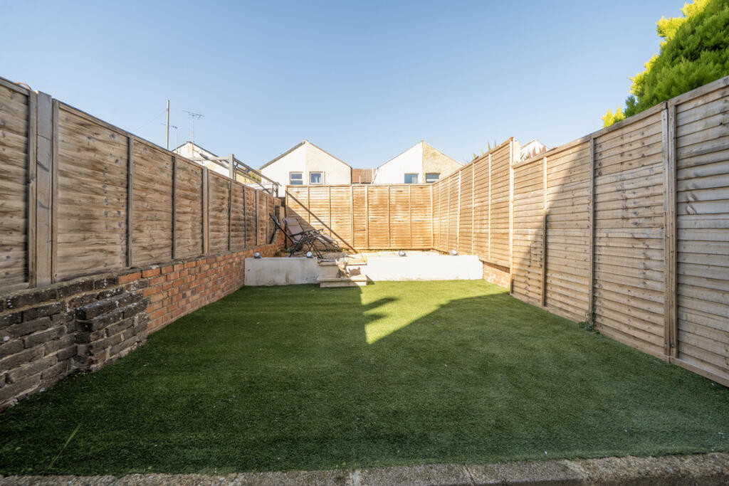House in Portsmouth - View 4