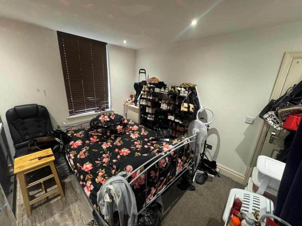 House in Salford, Greater Manchester - View 4