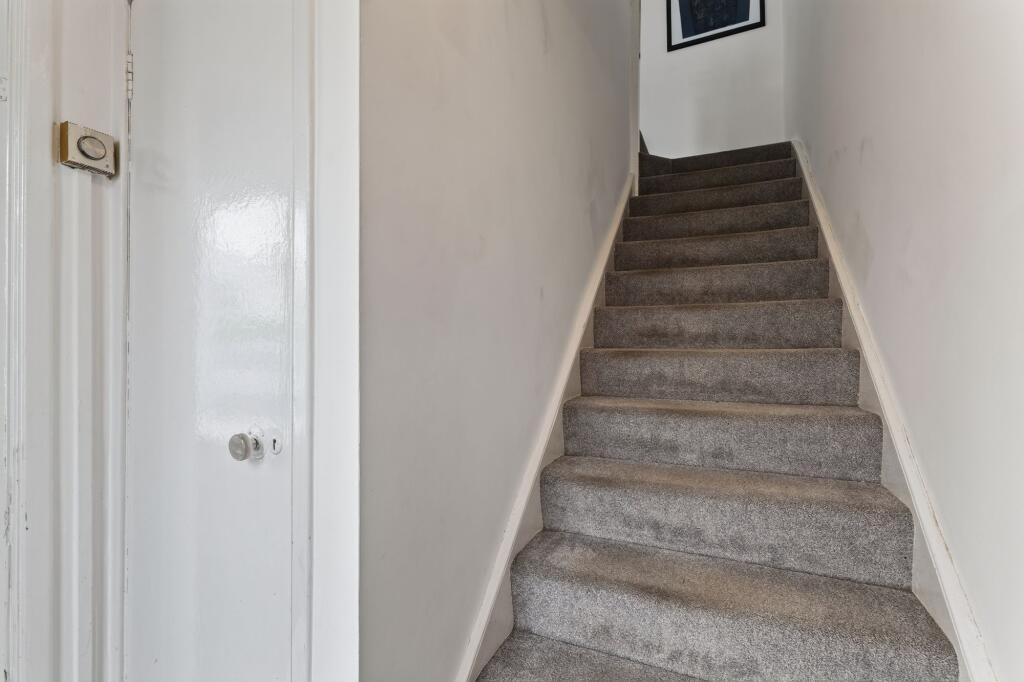 House in Coatbridge, North Lanarkshire - View 5
