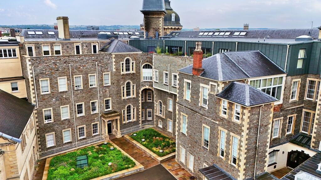 Main image of property: Guinea Street Bristol BS1