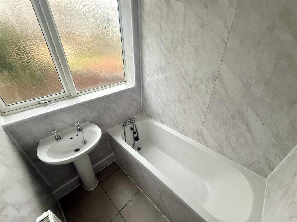 Additional image 10 of Park Avenue, Hockley