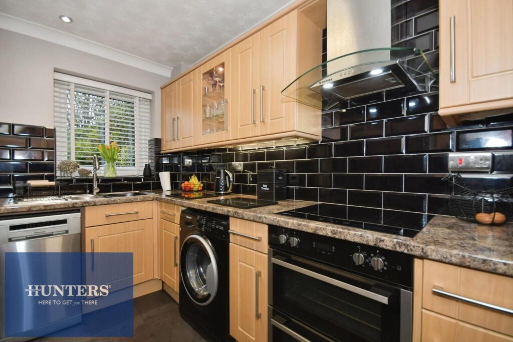 House in Chesterfield, Holme Hall Estate, Brookside - More