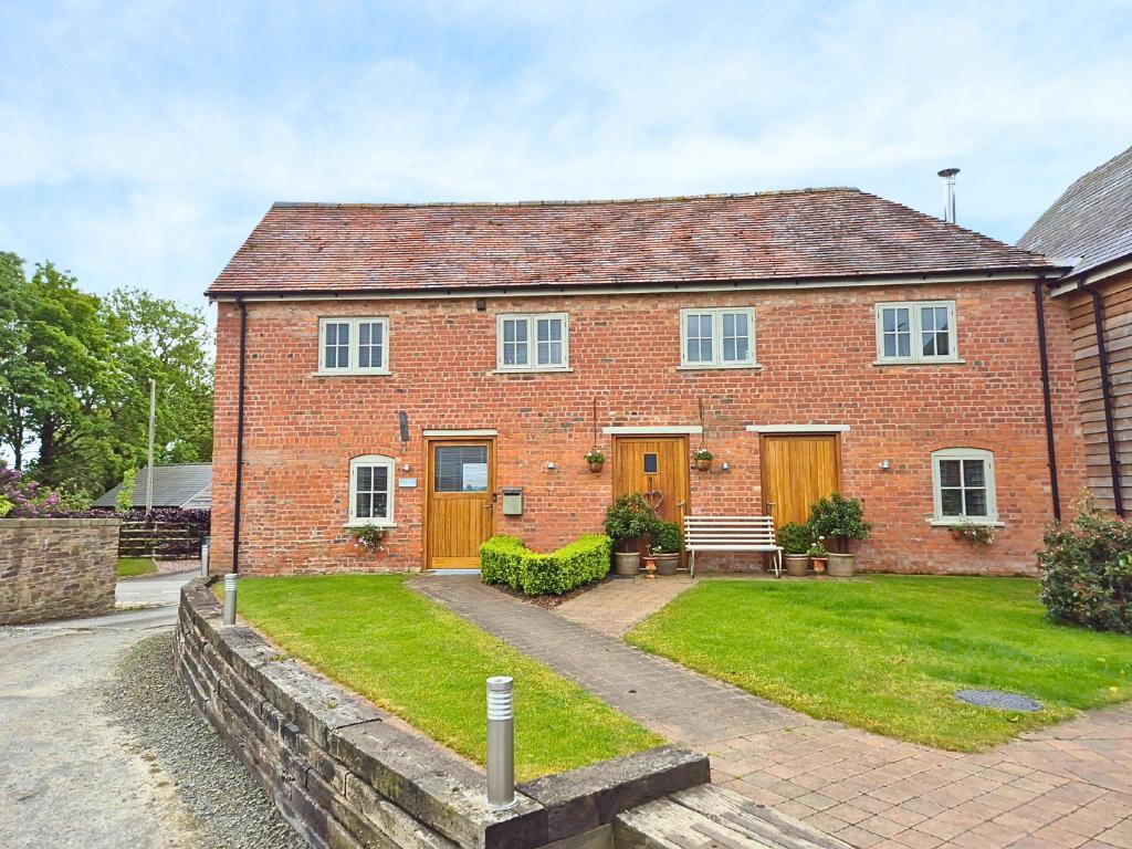 Main image of property: Ledicot Farm Barns, Leominster, HR6 9NX