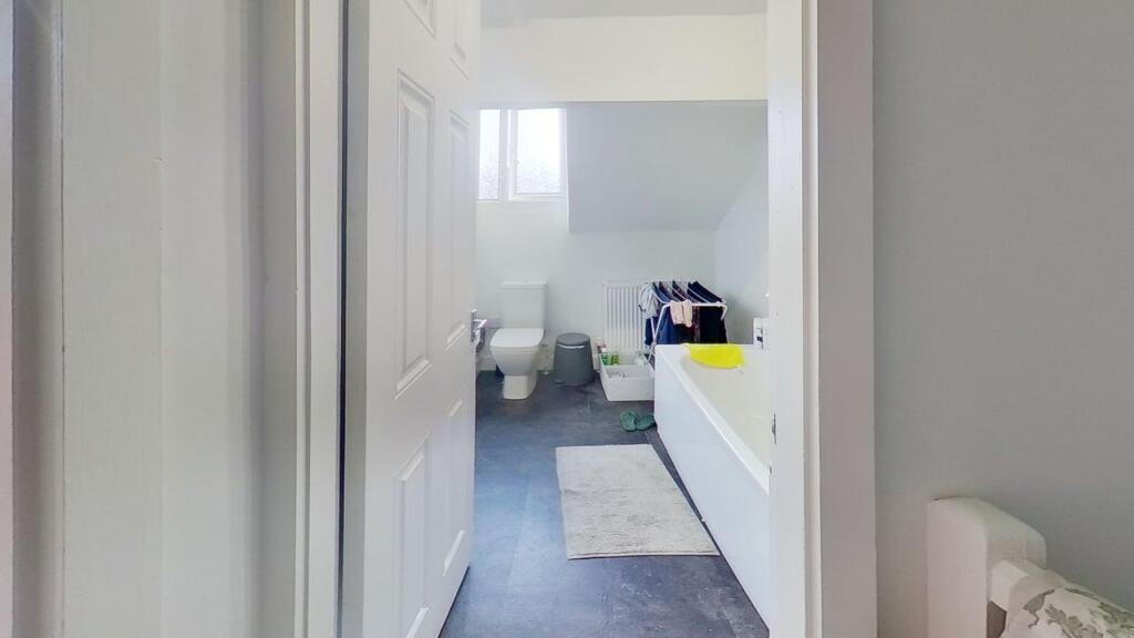House in Leeds, Headingley Hill, Hyde Park - View 5