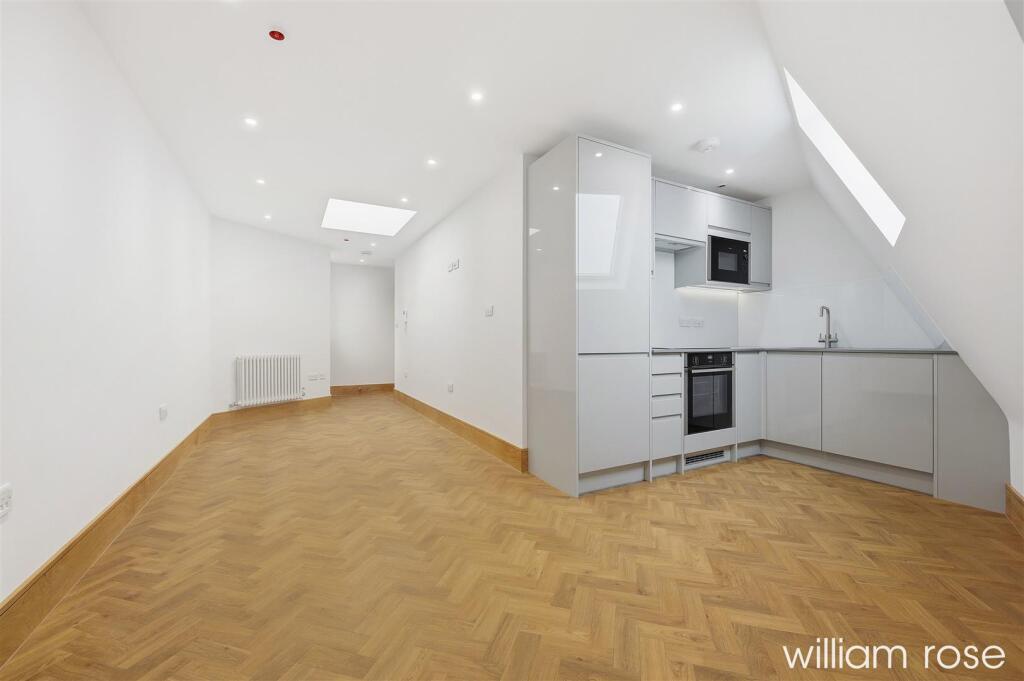 Main image of property: The Broadway, Woodford Green